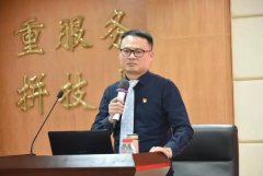 顶天立地做中层——贵港市人民医院举办中层干部培训班