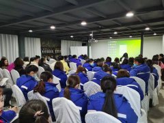 刘启正老师走进新乡《阳光心态与高效执行》专题培训