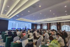 刘启正老师经典课程《顶天立地做中层》专题培训